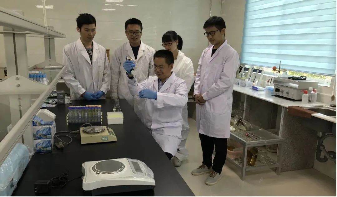 优发国际|随优而动一触即发
深入贯彻全省高质量发展大会精神(六) 优发国际|随优而动一触即发
深入贯彻全省高质量发展大会精神(六)