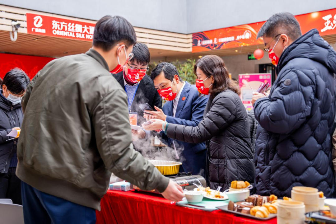 集团举行职工之家启用仪式暨2023年优发国际年货节游园活动